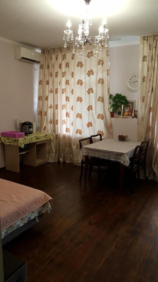 Абазинская 35 Sukhumi Esterno foto